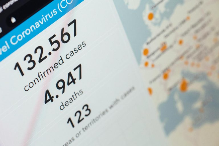 Fast news reports keeping you informed every hour featured